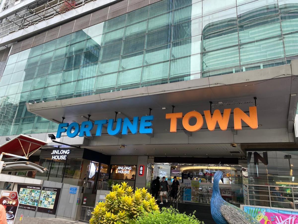 Sura Hostel Bangkok Near Mrt Phra Ram 9 外观 照片