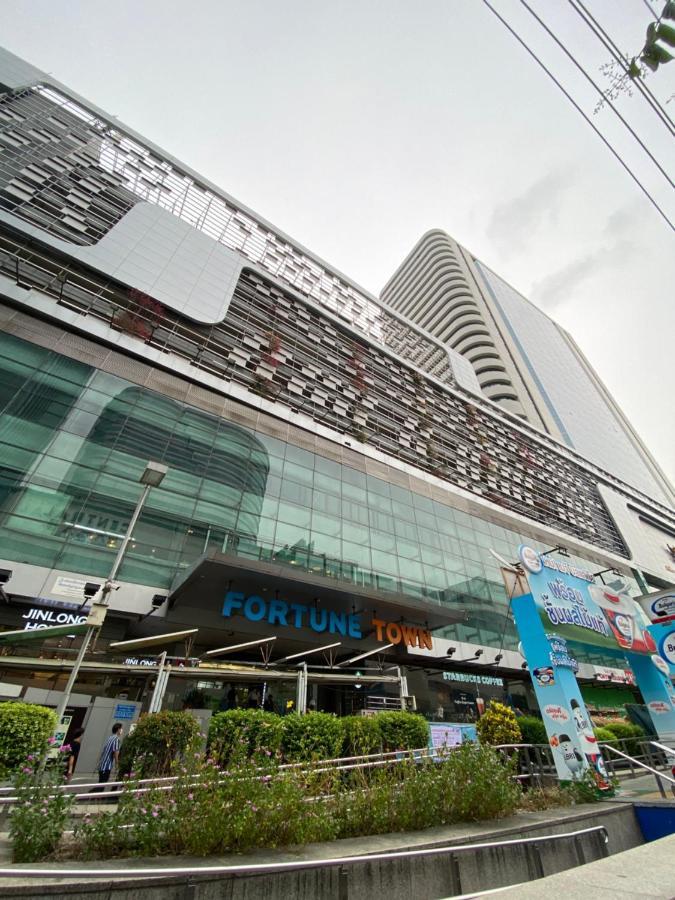 Sura Hostel Bangkok Near Mrt Phra Ram 9 外观 照片