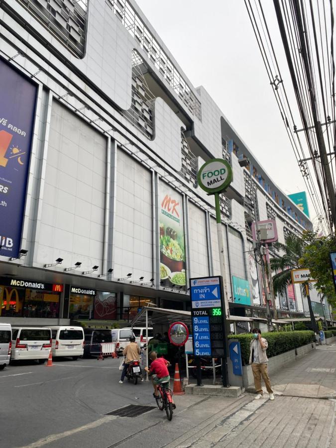 Sura Hostel Bangkok Near Mrt Phra Ram 9 外观 照片