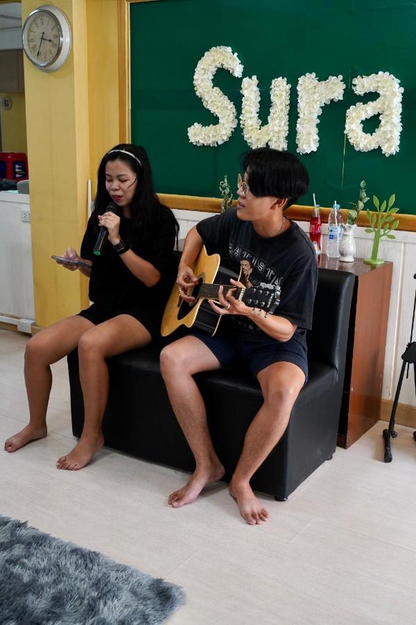 Sura Hostel Bangkok Near Mrt Phra Ram 9 外观 照片