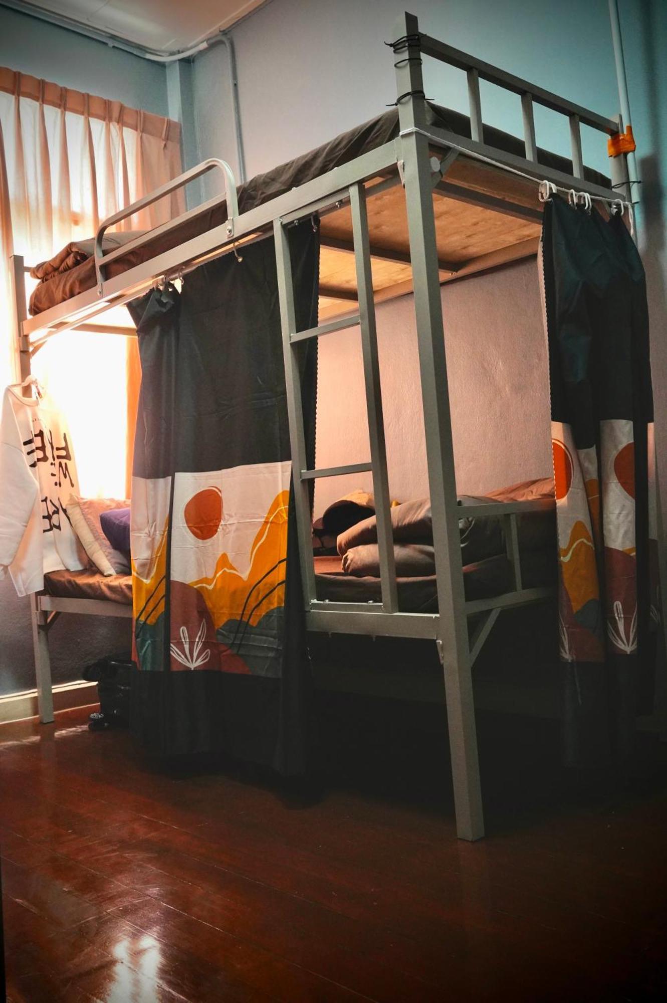 Sura Hostel Bangkok Near Mrt Phra Ram 9 外观 照片