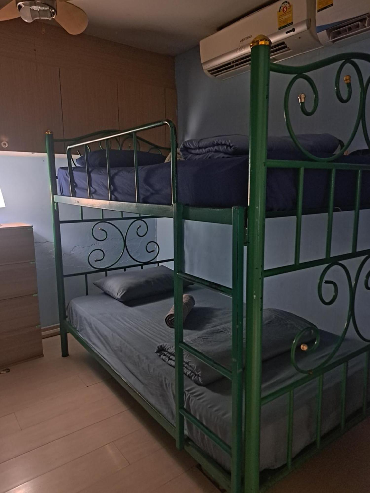 Sura Hostel Bangkok Near Mrt Phra Ram 9 外观 照片